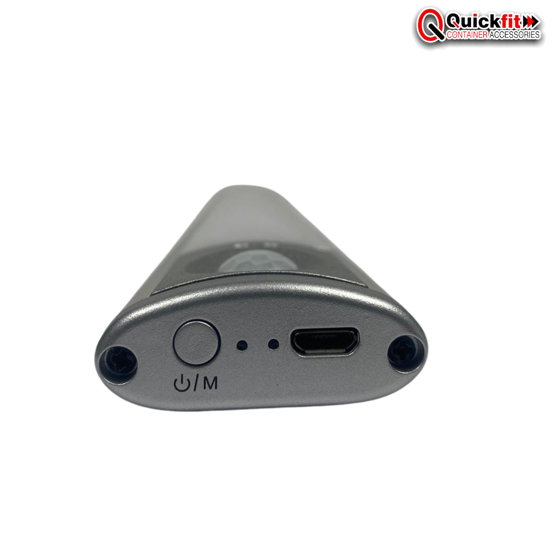 Lampe à détecteur de mouvement avec fixation magnétique