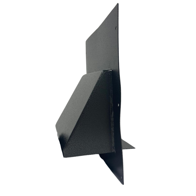 Grande grille d’aération en métal pour conteneur maritime déformé